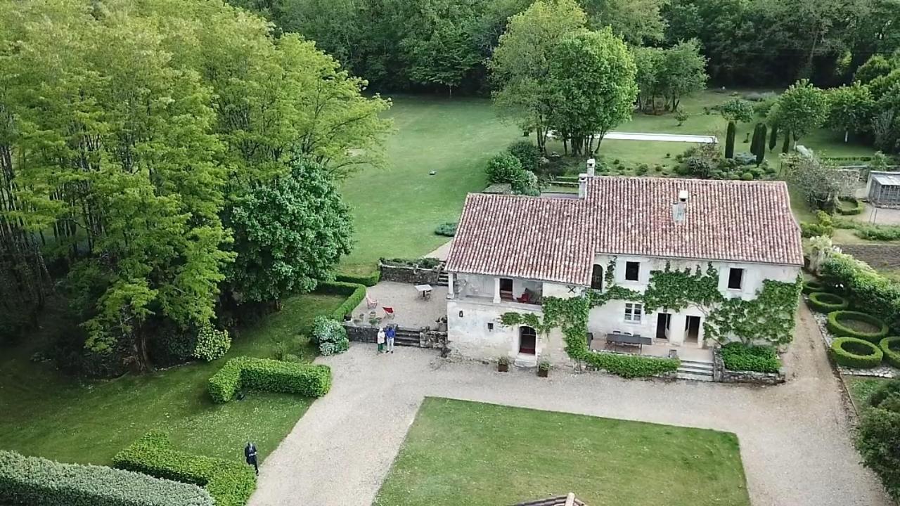 Bed and Breakfast La Croix Des Granges Chapdeuil Exterior foto